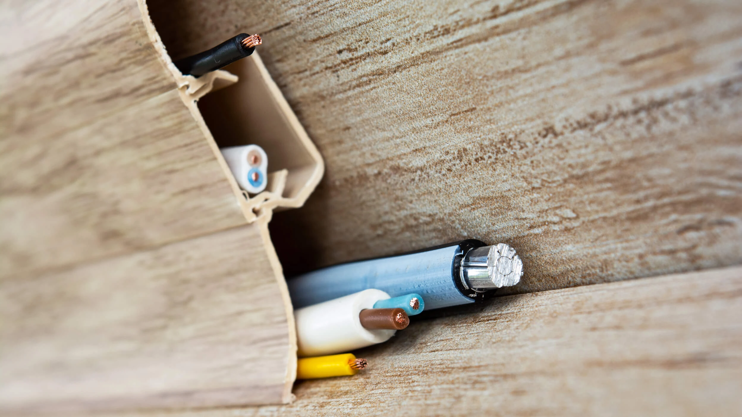 learn to clean hiding the smart home