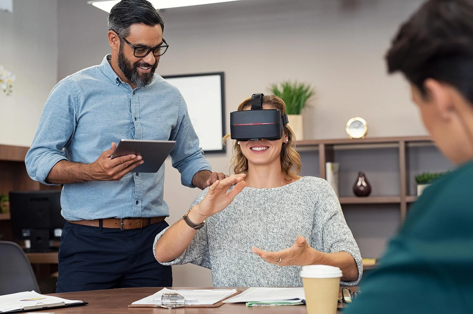 woman with virtual googles
