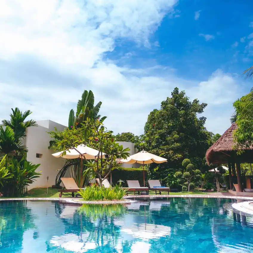 pool lounge view