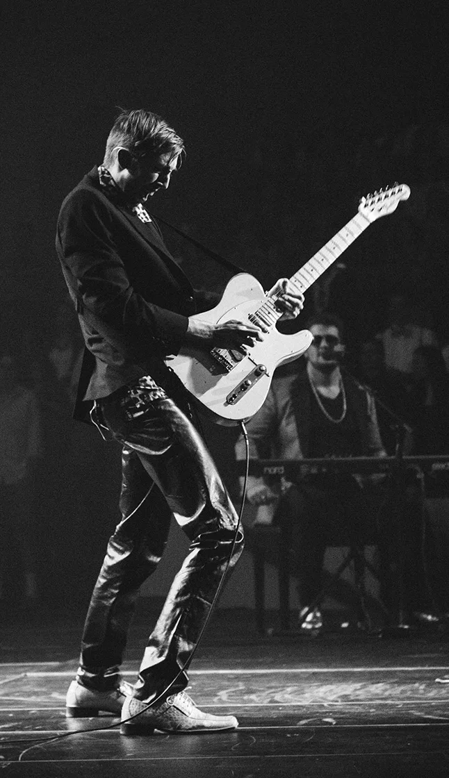 music black and white