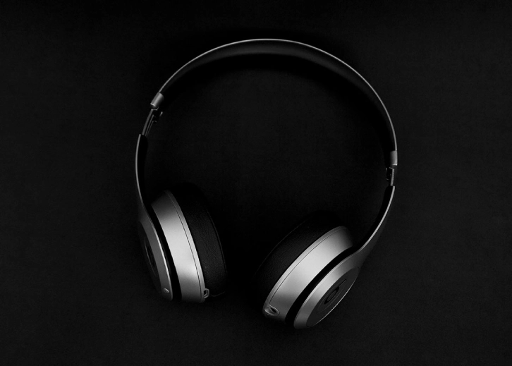 gadget ear font audio