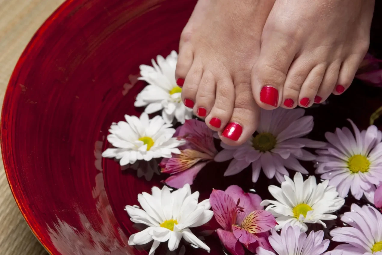 hand plant flower